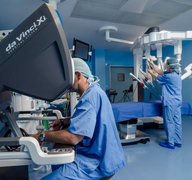 Cirugía robótica para el cáncer de próstata y te útero